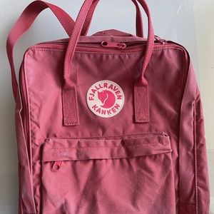 Kanken backpack. AUTHENTIC